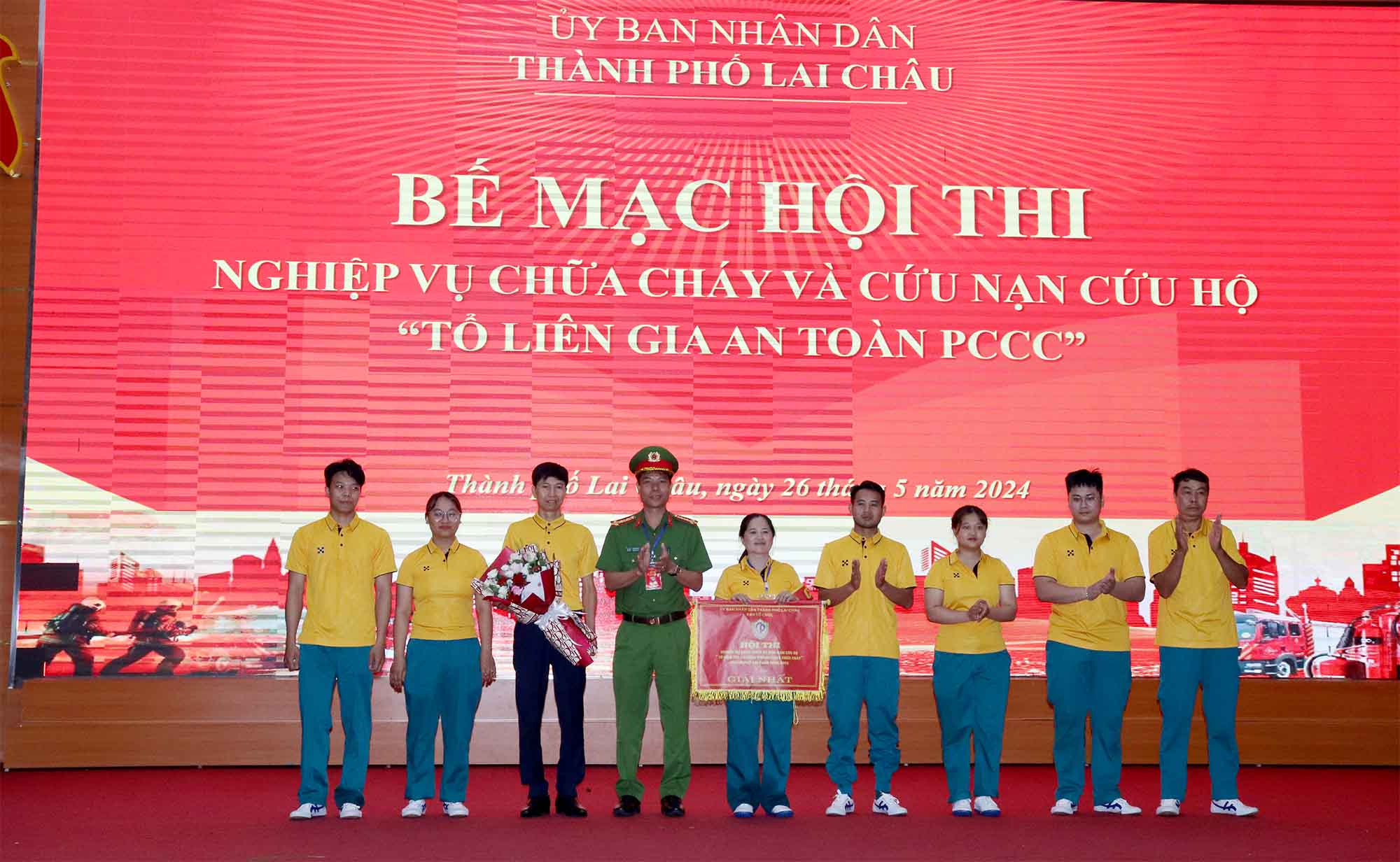 Ban tổ chức